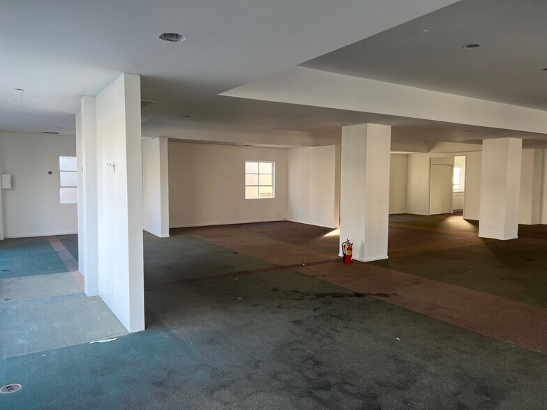 853-857 N La Cienega Blvd, West Hollywood, CA à louer - Photo intérieure – Image 3 sur 26