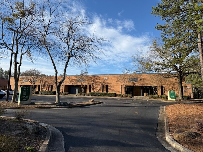 800 Wendell Ct SW, Atlanta, GA à louer - Photo de l’immeuble – Image 2 sur 2