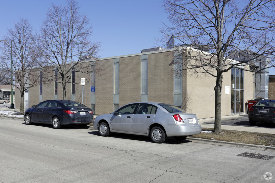 3425 W Peterson Ave, Chicago, IL à vendre - Photo de l’immeuble – Image 3 sur 17