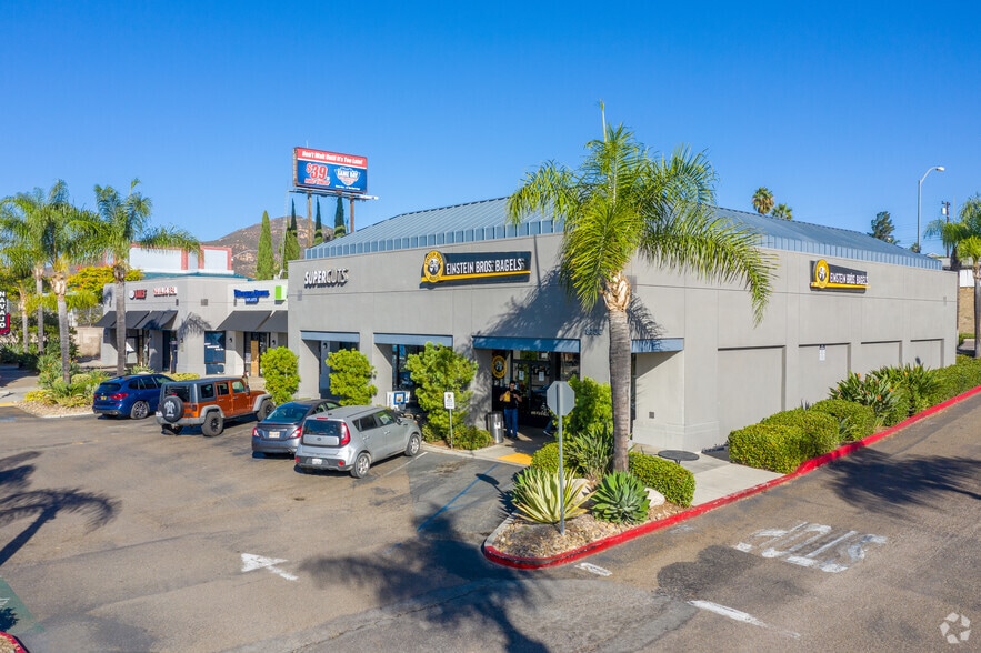 8736 Lake Murray Blvd, San Diego, CA à louer - Photo principale – Image 1 sur 4