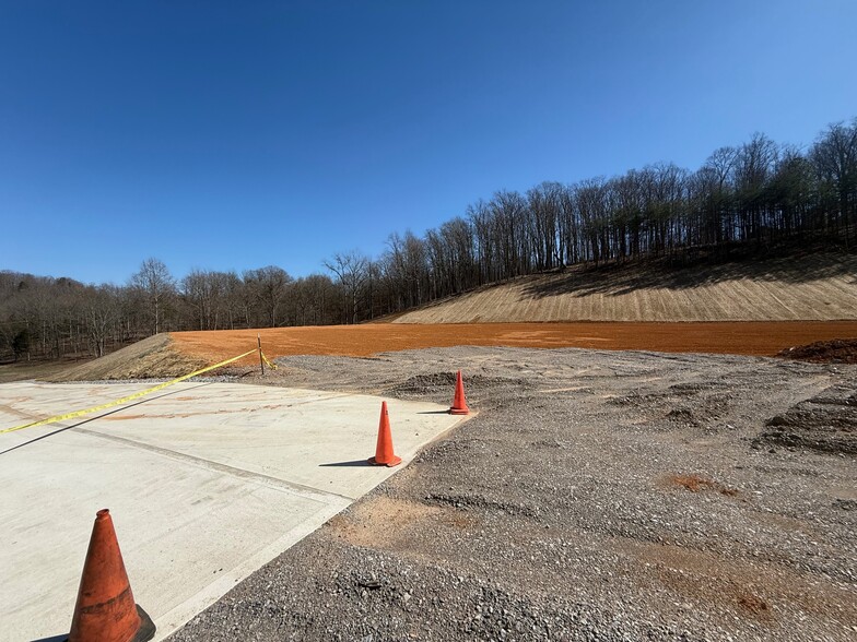 723 N Watt Rd, Knoxville, TN à louer - Photo de l’immeuble – Image 2 sur 8