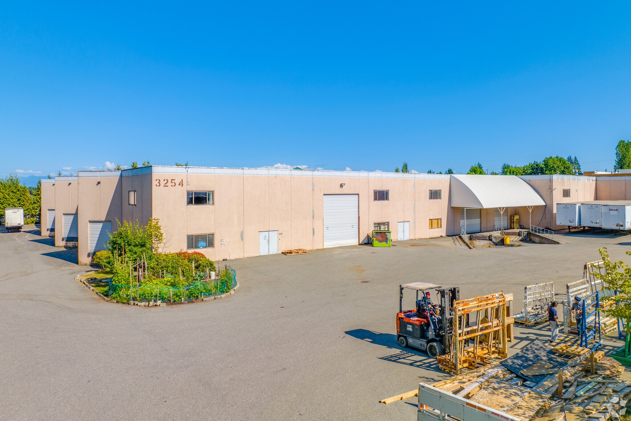 3254 262 St, Aldergrove, BC à vendre Photo principale– Image 1 sur 22