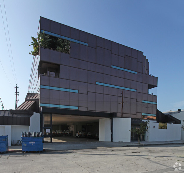 1135 N Mansfield Ave, Hollywood, CA à louer - Photo de l’immeuble – Image 2 sur 3