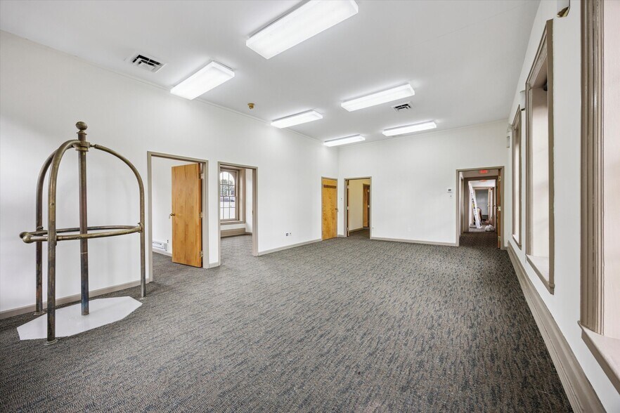 300 Pond St, Bristol, PA à vendre - Photo de l’immeuble – Image 3 sur 26