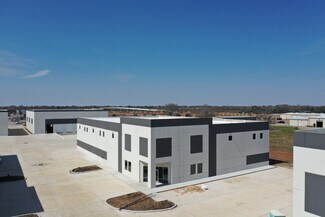 Plus de détails pour 1613 N Main St, Pearland, TX - Industriel/Logistique à vendre