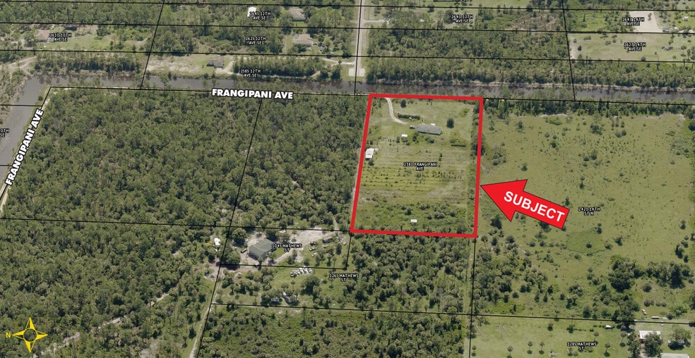 2380 Frangipani Ave, Naples, FL à vendre - Photo principale – Image 1 sur 3