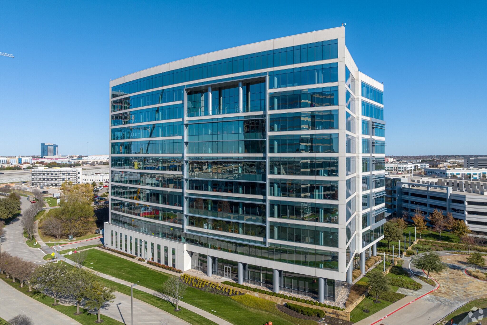 5600 Granite Pky, Plano, TX à louer Photo principale– Image 1 sur 21
