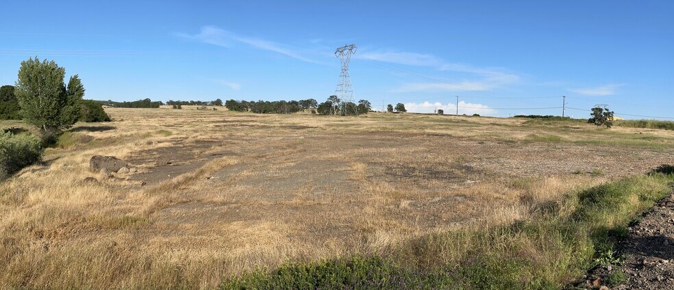 00 Yosemite Dr, Chico, CA à vendre - Photo de l’immeuble – Image 2 sur 12