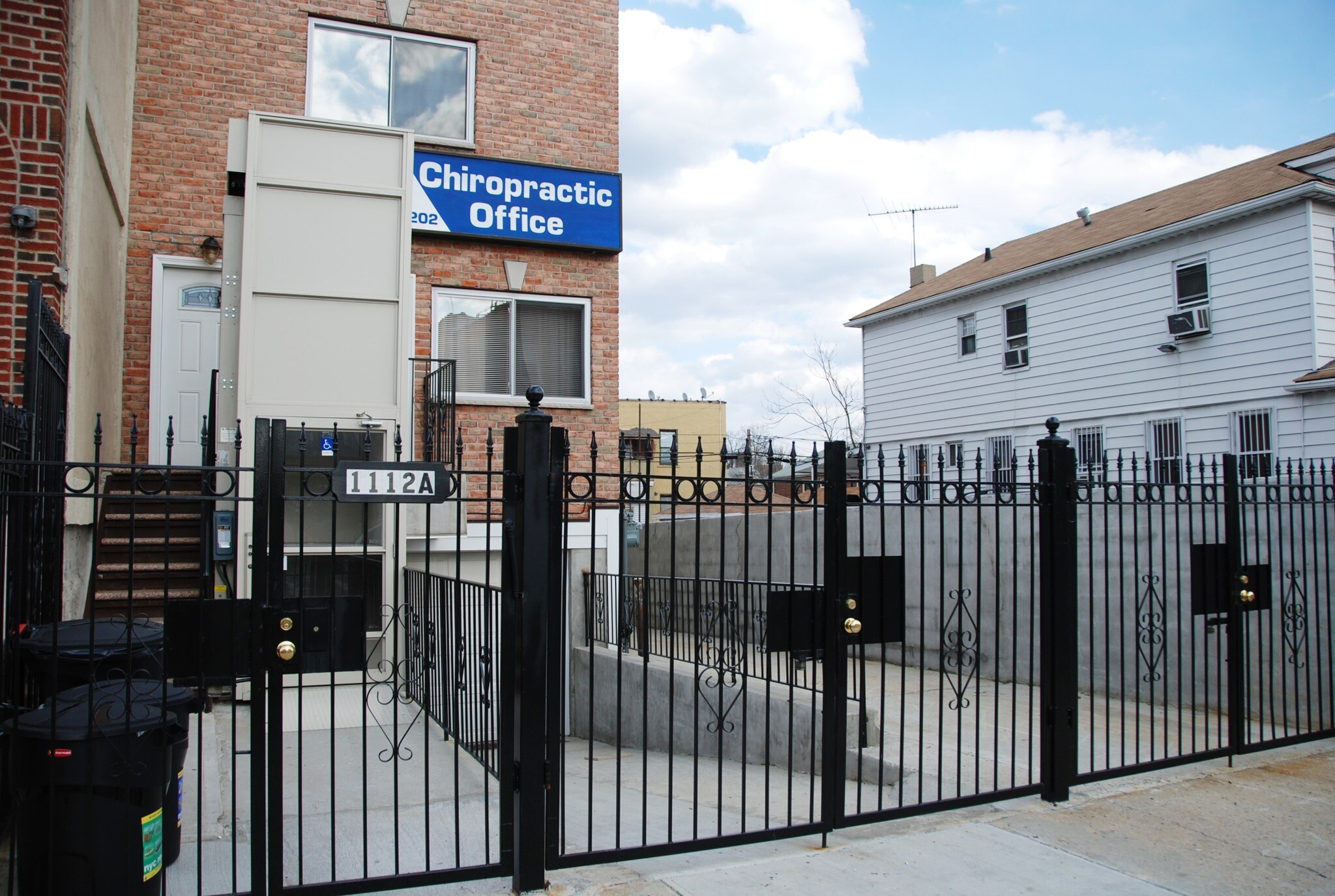1112A White Plains Rd, Bronx, NY à vendre Photo principale– Image 1 sur 10