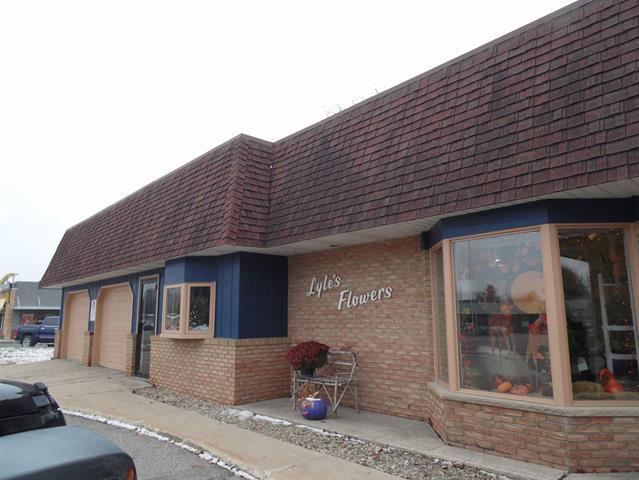 1109 W Cedar Ave, Gladwin, MI à vendre - Photo de l’immeuble – Image 1 sur 9
