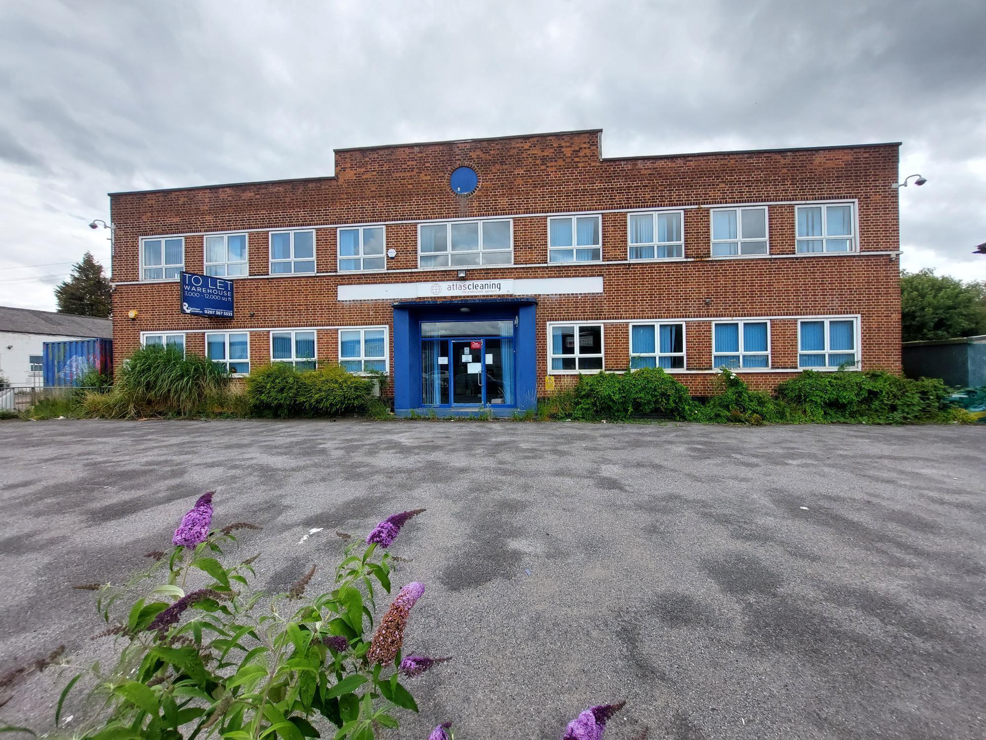 Industriel/Logistique dans Feltham à vendre Photo de l’immeuble– Image 1 sur 1