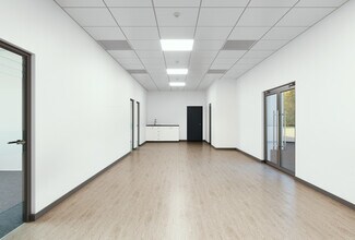 Plus de détails pour 13001 NW 38th Ave, Opa Locka, FL - Industriel/Logistique à louer