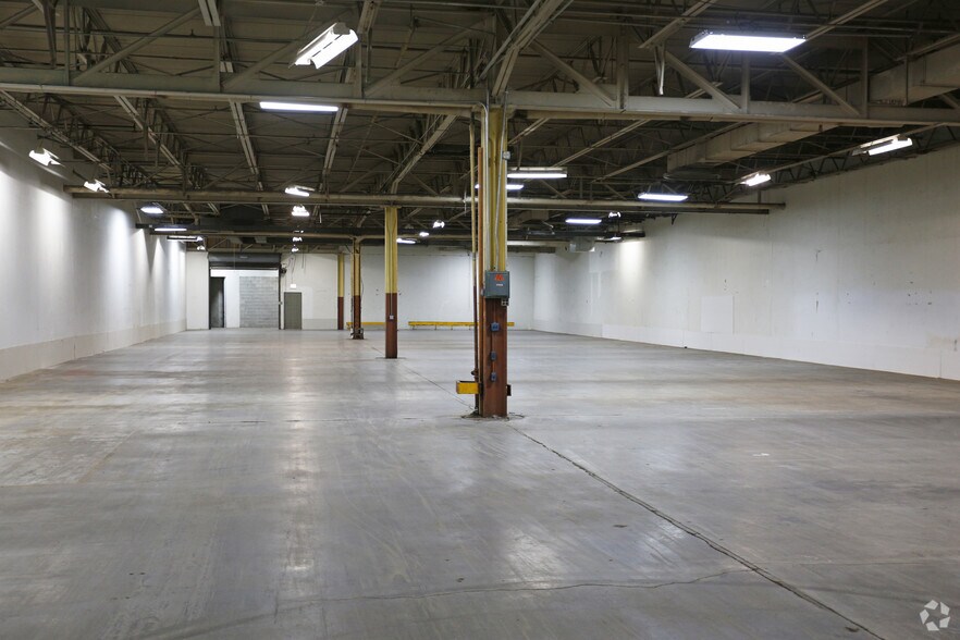 1900 N Austin Ave, Chicago, IL à vendre - Photo intérieure – Image 3 sur 23