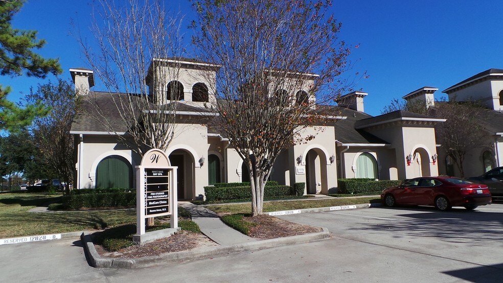 12828 Willow Centre Dr, Houston, TX à vendre - Photo principale – Image 2 sur 4
