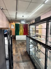 2109-2125 Westbury Ct, Brooklyn, NY à louer Photo intérieure– Image 2 sur 10