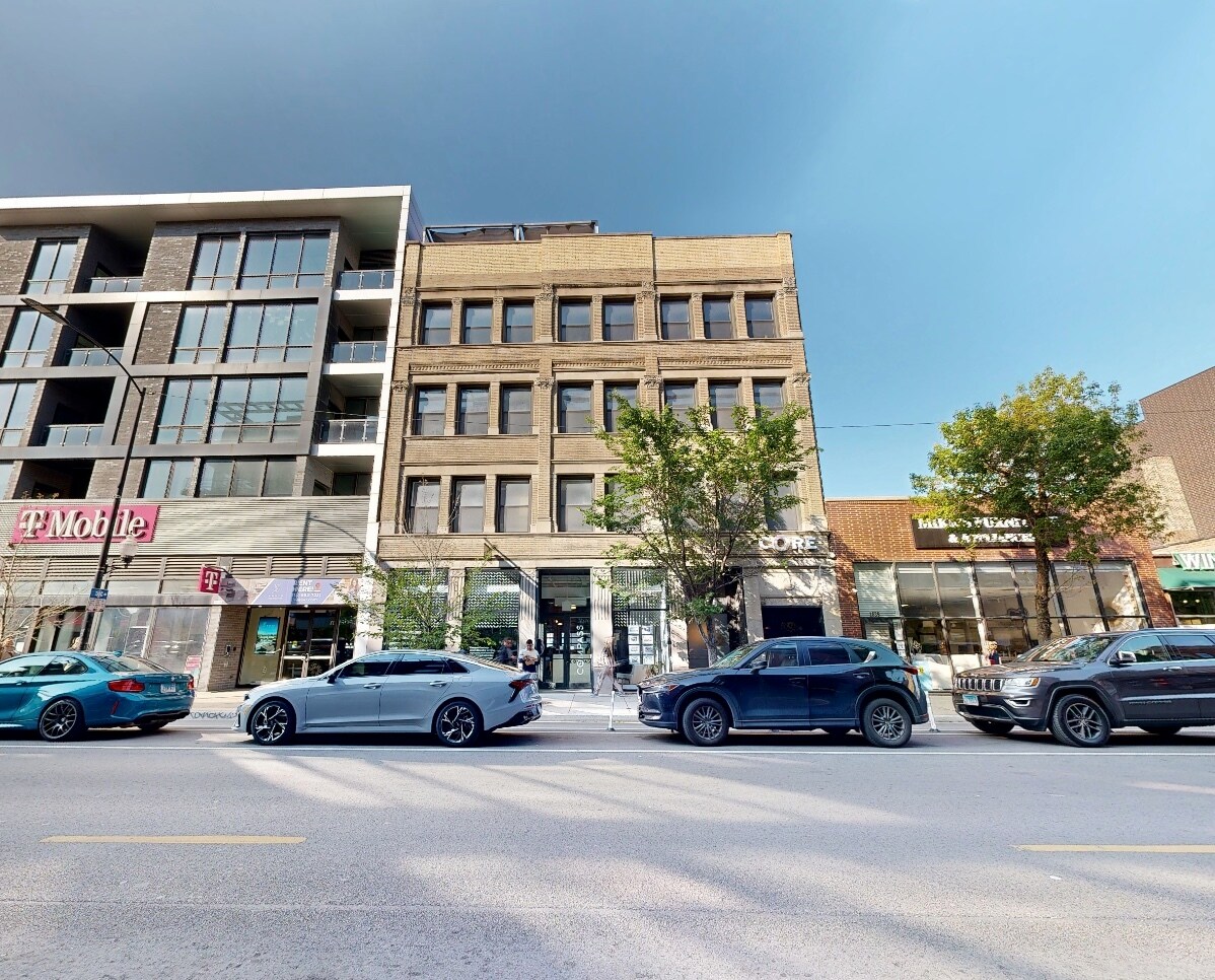 1643 N Milwaukee Ave, Chicago, IL à louer Photo de l’immeuble– Image 1 sur 14