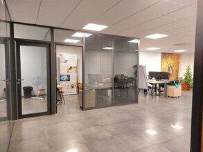 Bureau dans Six-Fours-les-Plages à louer Photo intérieure– Image 1 sur 4