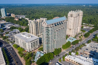 3060 Peachtree Rd NW, Atlanta, GA - VUE AÉRIENNE  vue de carte - Image1