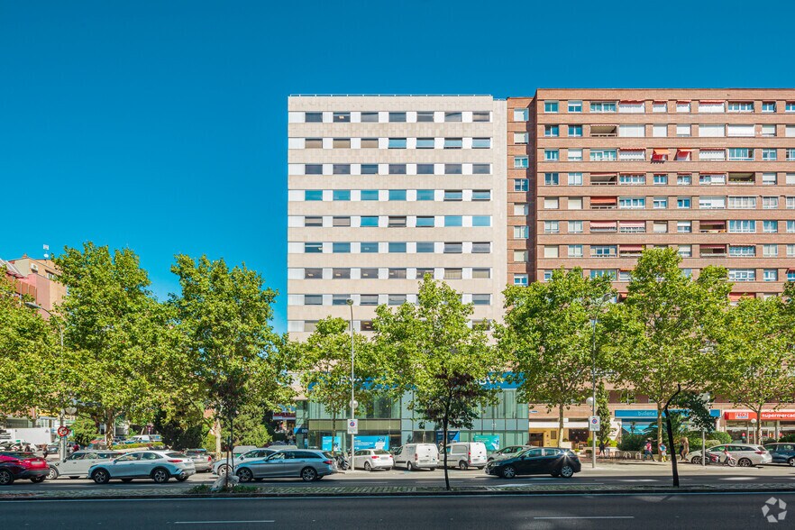 Calle de Orense, 58, Madrid, Madrid à louer - Photo de l’immeuble – Image 2 sur 6