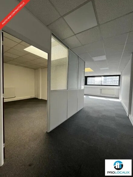 Bureau dans Sarcelles à louer - Photo de l’immeuble – Image 3 sur 29