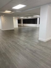 2620 SW 27th Ave, Miami, FL à louer Photo intérieure– Image 2 sur 6