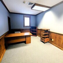 215 W Broadway St, Mount Pleasant, MI à louer Photo intérieure– Image 2 sur 4