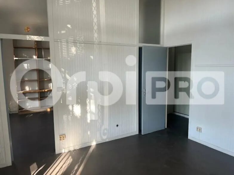 Bureau dans La Rochelle à vendre - Photo intérieure – Image 2 sur 5