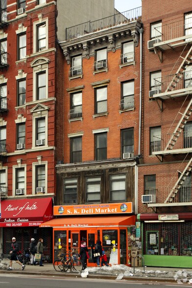81 Second Ave, New York, NY à louer - Photo principale – Image 1 sur 4
