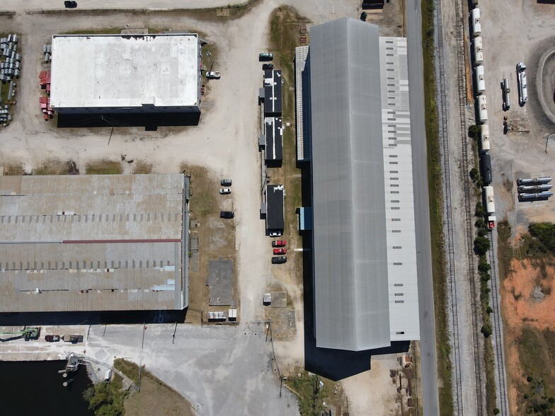 750A Viaduct Rd, Chickasaw, AL à louer - Photo de l’immeuble – Image 3 sur 11