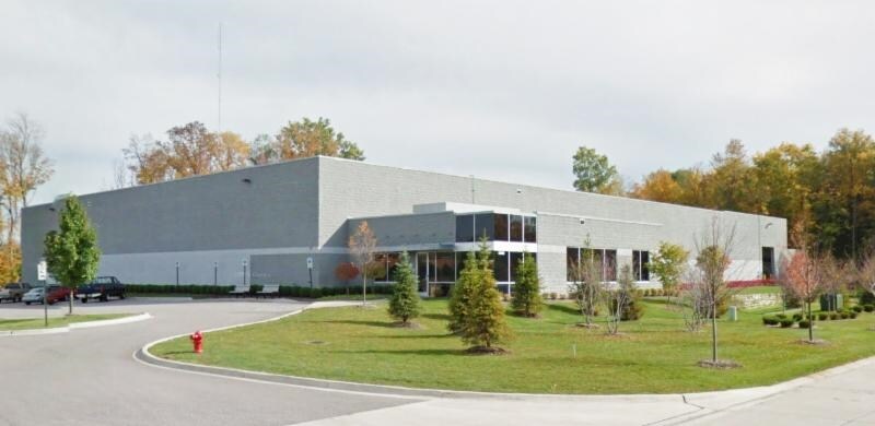 46480 Magellan Dr, Novi, MI à louer Photo principale– Image 1 sur 3