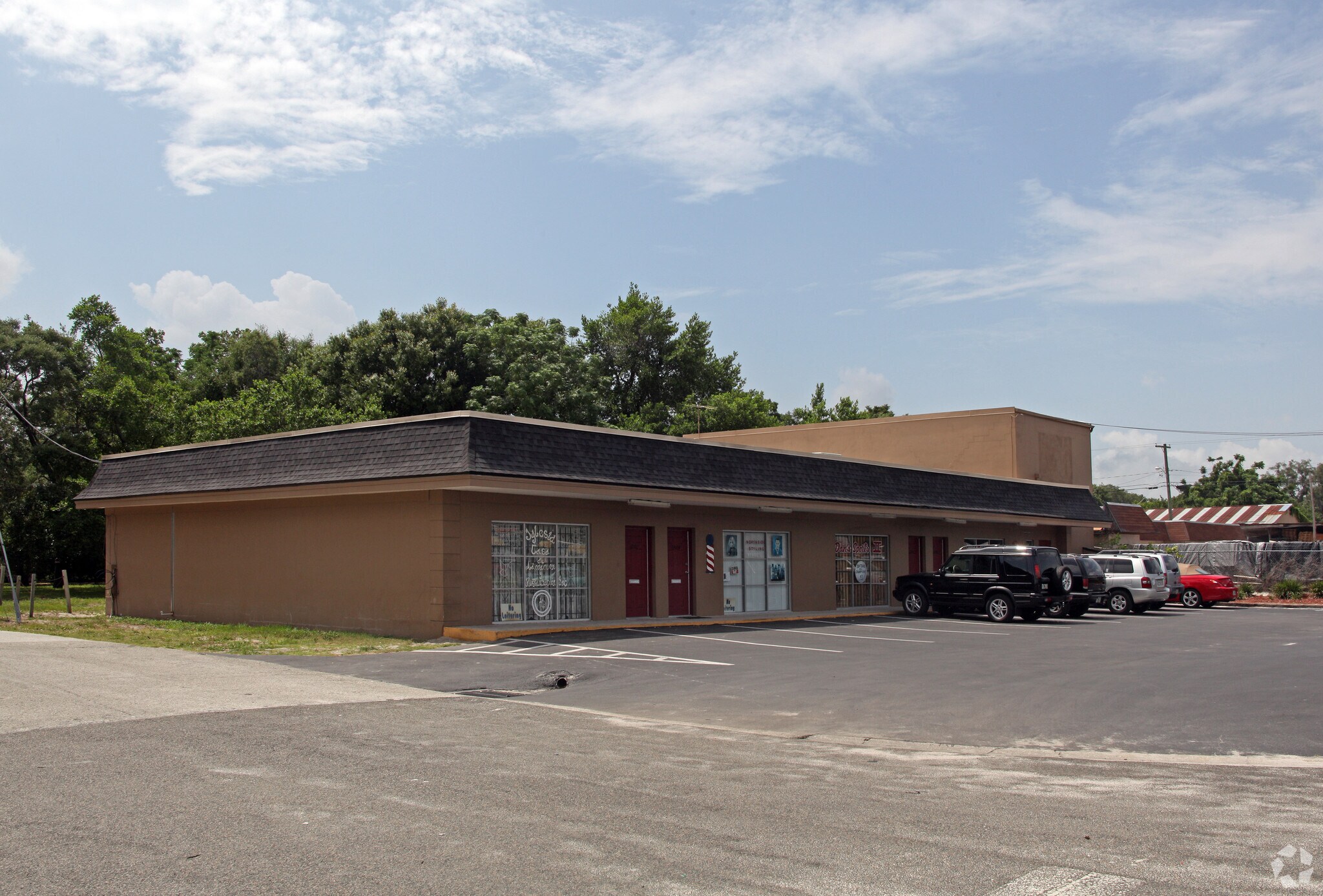 12104-12108 N Nebraska Ave, Tampa, FL à louer Photo principale– Image 1 sur 6