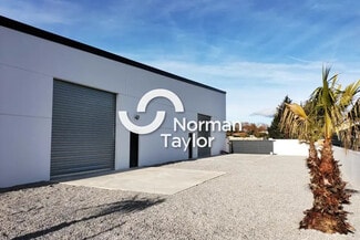 Plus de détails pour Local d'activités à louer