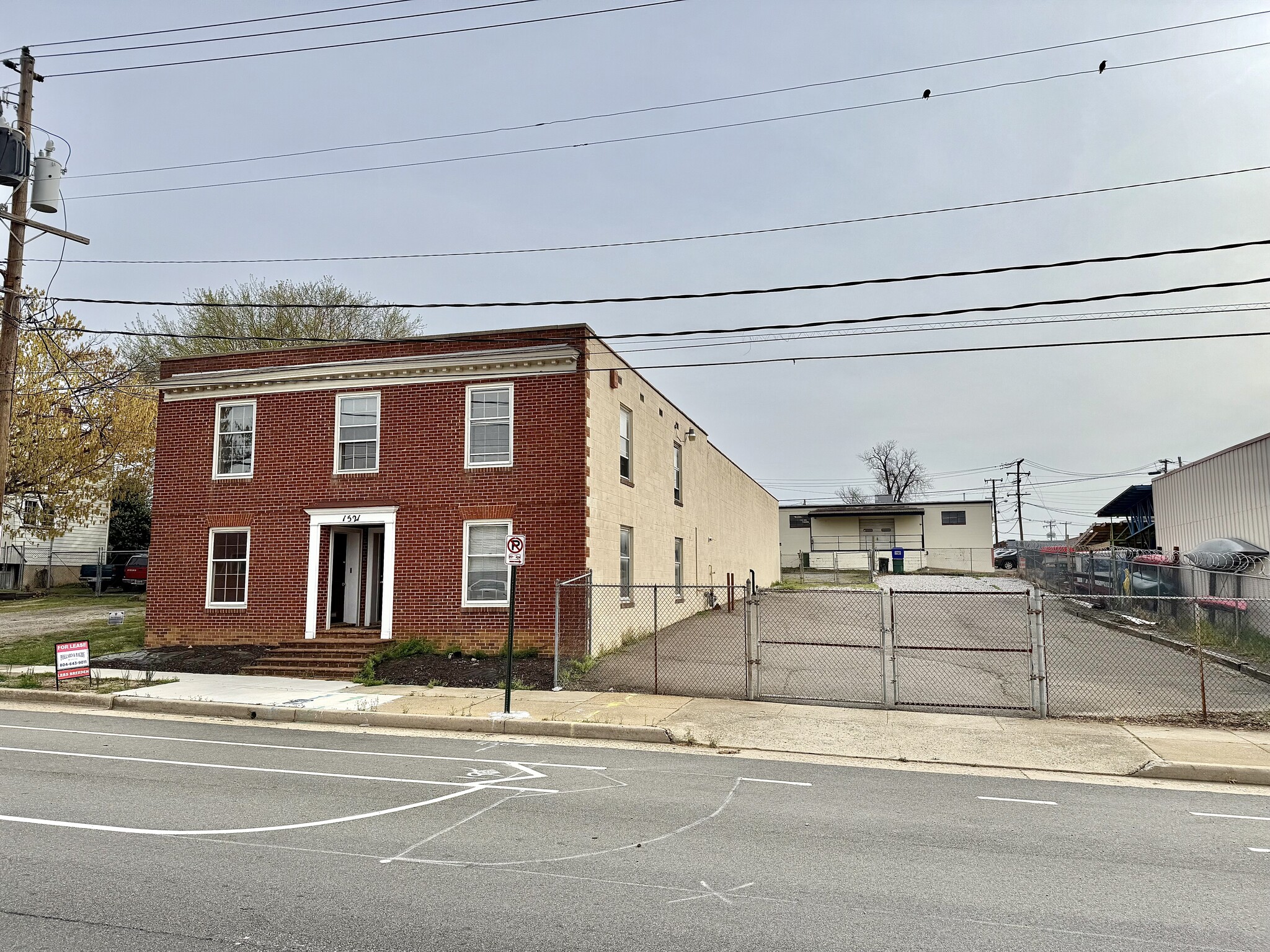 1521 Brook Rd, Richmond, VA à louer Photo de l’immeuble– Image 1 sur 17