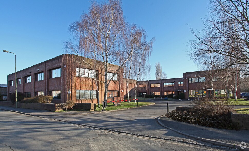 Newtown Rd, Henley On Thames à louer - Photo principale – Image 1 sur 8