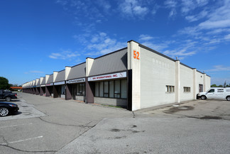 Plus de détails pour 52 Carrier Dr, Toronto, ON - Industriel/Logistique à louer