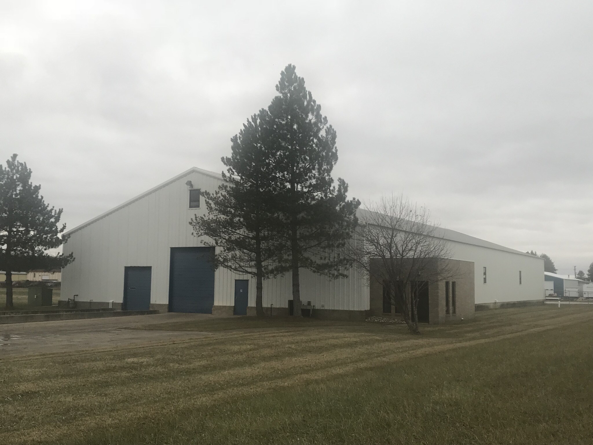 131 Ash Dr, Kimball Township, MI à louer Photo de l’immeuble– Image 1 sur 15
