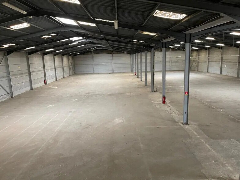 Local d’activités dans Sète à louer - Photo intérieure – Image 3 sur 6