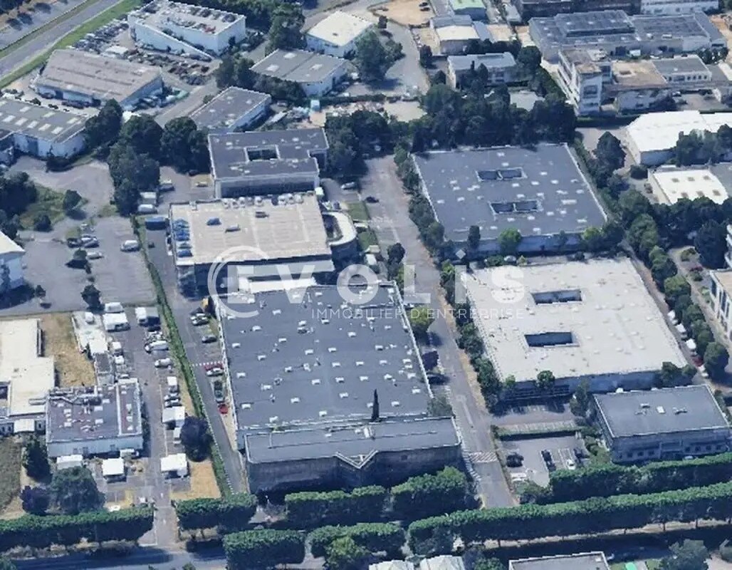 Local d’activités dans Les Ulis à louer Photo de l’immeuble– Image 1 sur 10