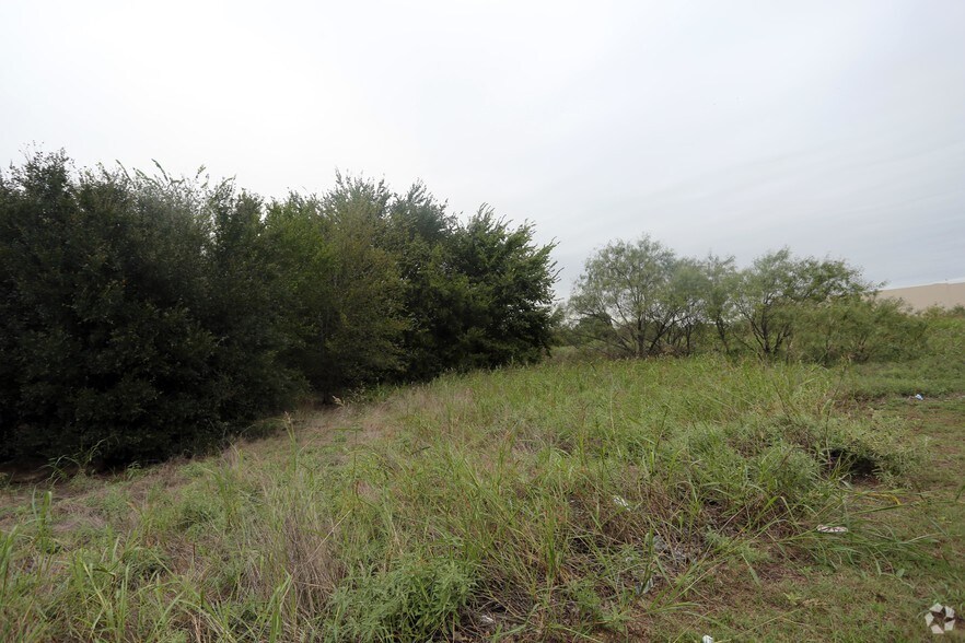 8200 Ederville Rd, Fort Worth, TX à vendre - Photo principale – Image 1 sur 3