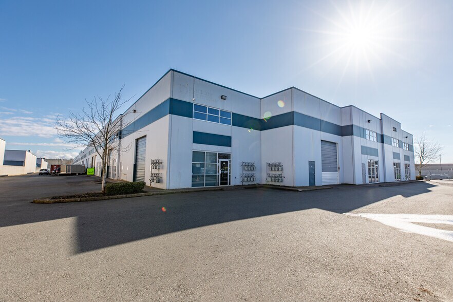 2238 Queen St, Abbotsford, BC à louer - Photo de l’immeuble – Image 2 sur 6