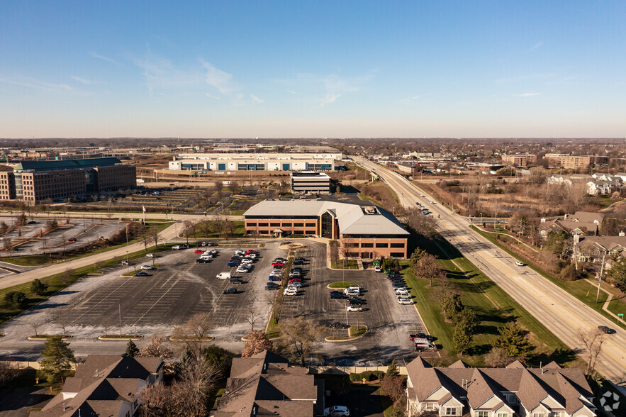 555 W Pierce Rd, Itasca, IL à louer - Aérien – Image 2 sur 6