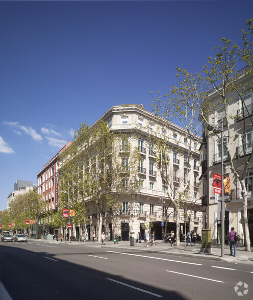 Calle De Hermosilla, 11, Madrid, Madrid à louer - Photo de l’immeuble – Image 2 sur 9