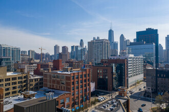 350 W Ontario St, Chicago, IL - VUE AÉRIENNE  vue de carte