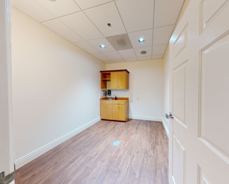 1161 Puerta del Sol, San Clemente, CA à louer - Photo intérieure – Image 3 sur 16
