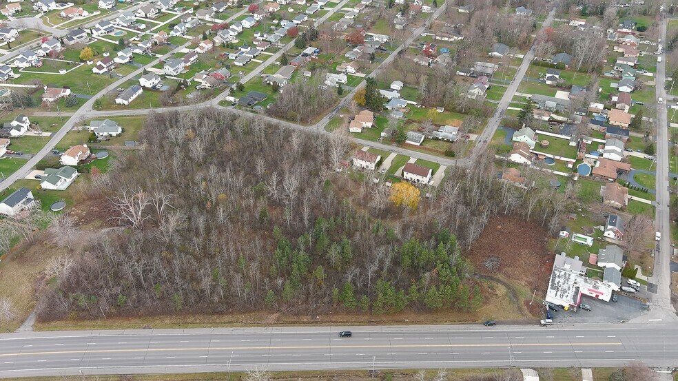 5944 Lake Shore Rd, Lake View, NY à vendre - Photo de l’immeuble – Image 2 sur 4