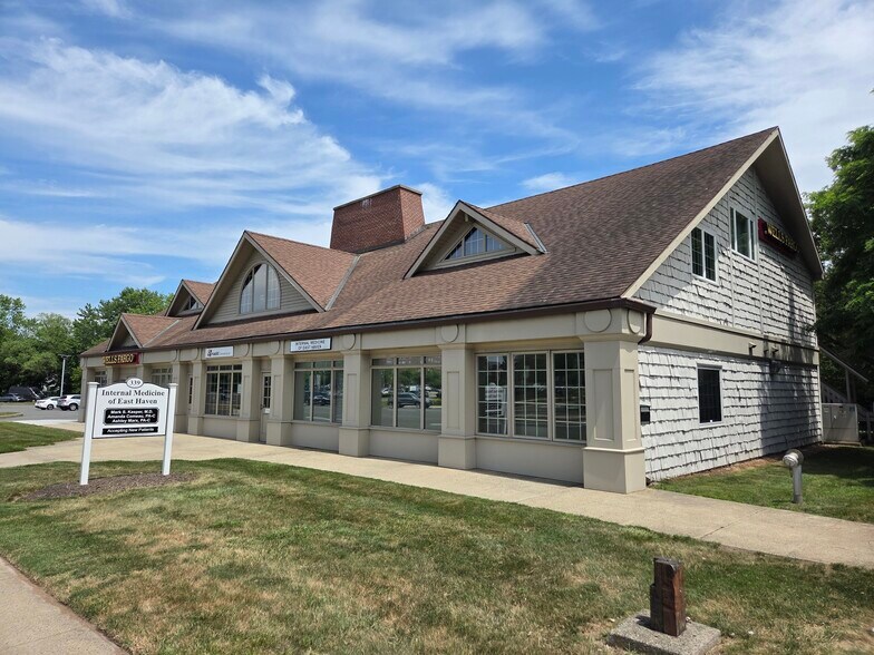 339 Hemingway Ave, East Haven, CT à vendre - Photo de l’immeuble – Image 2 sur 7