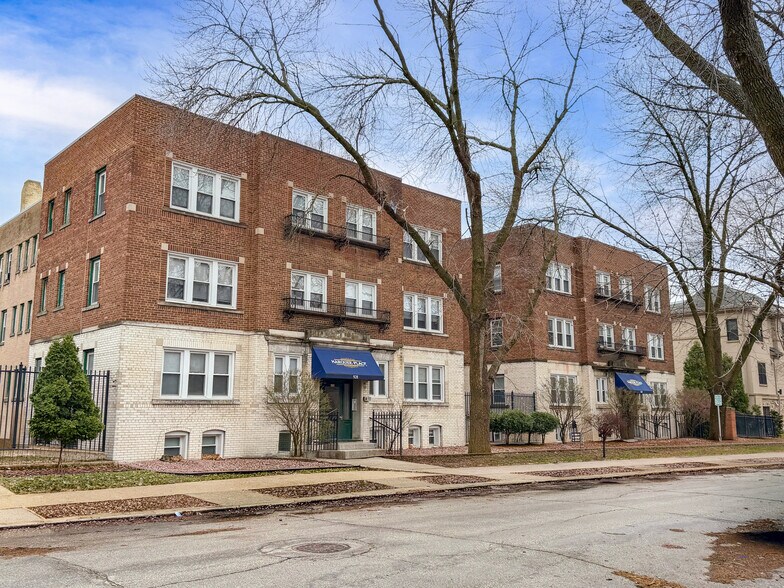 Marquee Place portefeuille de 5 biens à vendre sur LoopNet.fr - Photo principale – Image 1 sur 7