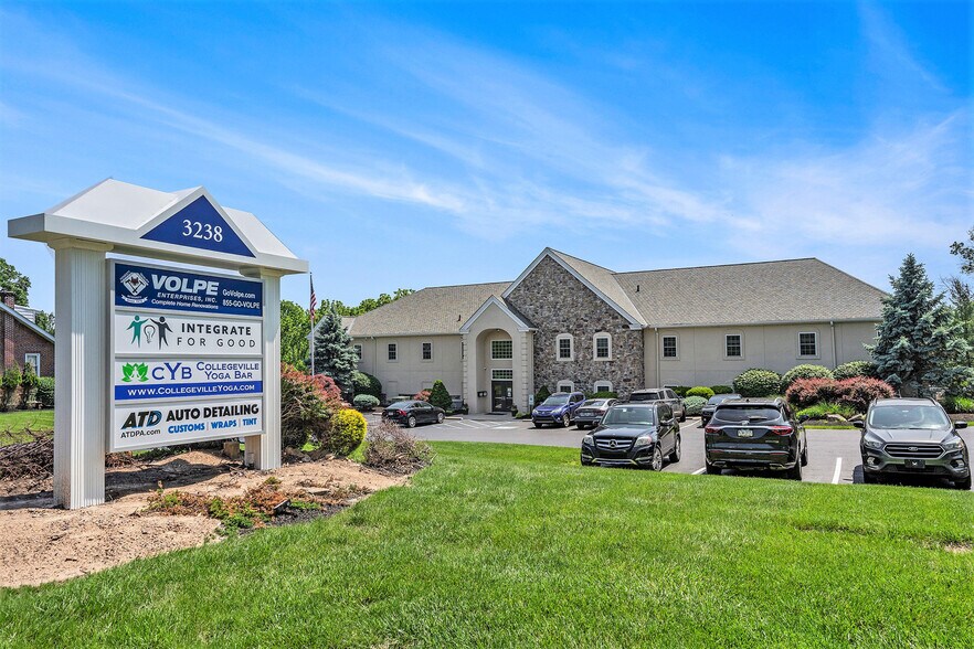 3238 W Germantown Pike, Eagleville, PA à louer - Photo de l’immeuble – Image 1 sur 23