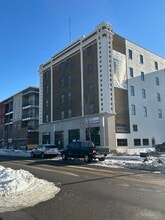 863 Massachusetts Ave, Indianapolis, IN à louer Photo intérieure– Image 2 sur 6