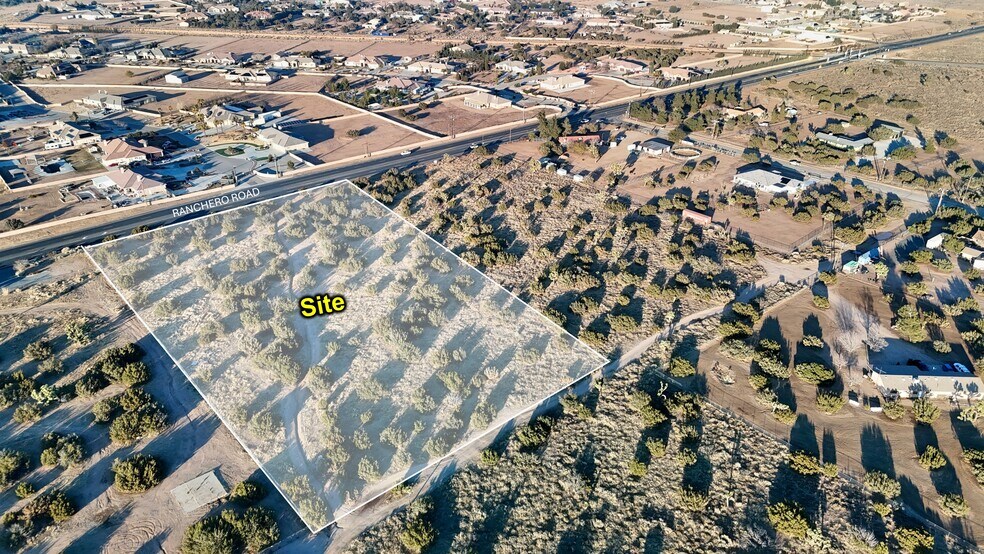 11727 Ranchero Rd, Hesperia, CA à vendre - Photo de l’immeuble – Image 2 sur 7